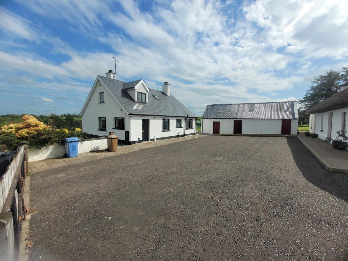 Helen'S Villa Maghera  Exterior photo